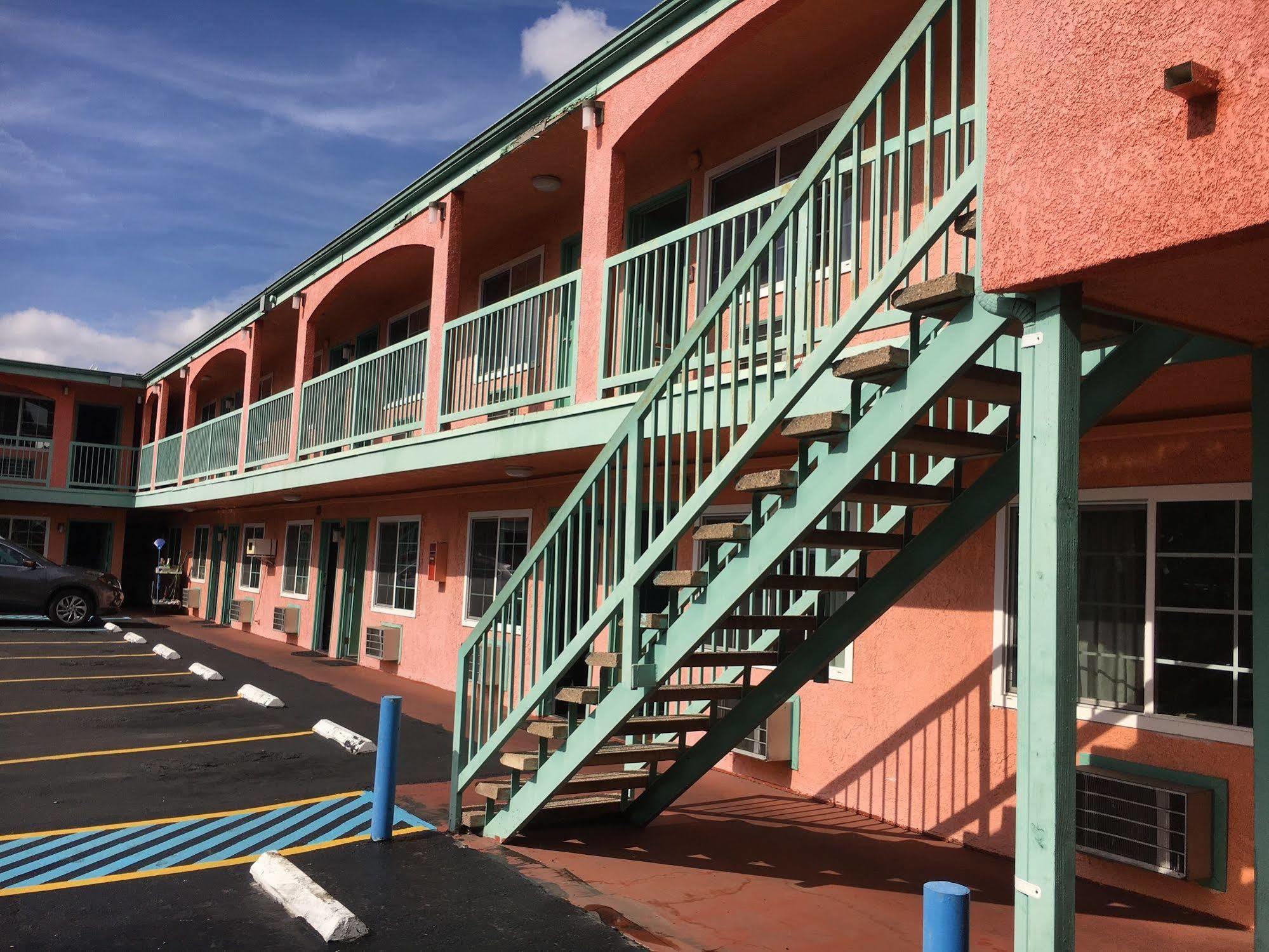 Budget Motel Інґлвуд Екстер'єр фото